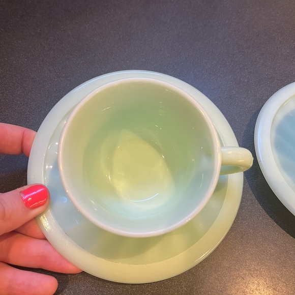 Pair of Vintage French Mint Green Cups and Saucers - Picture 3 of 14